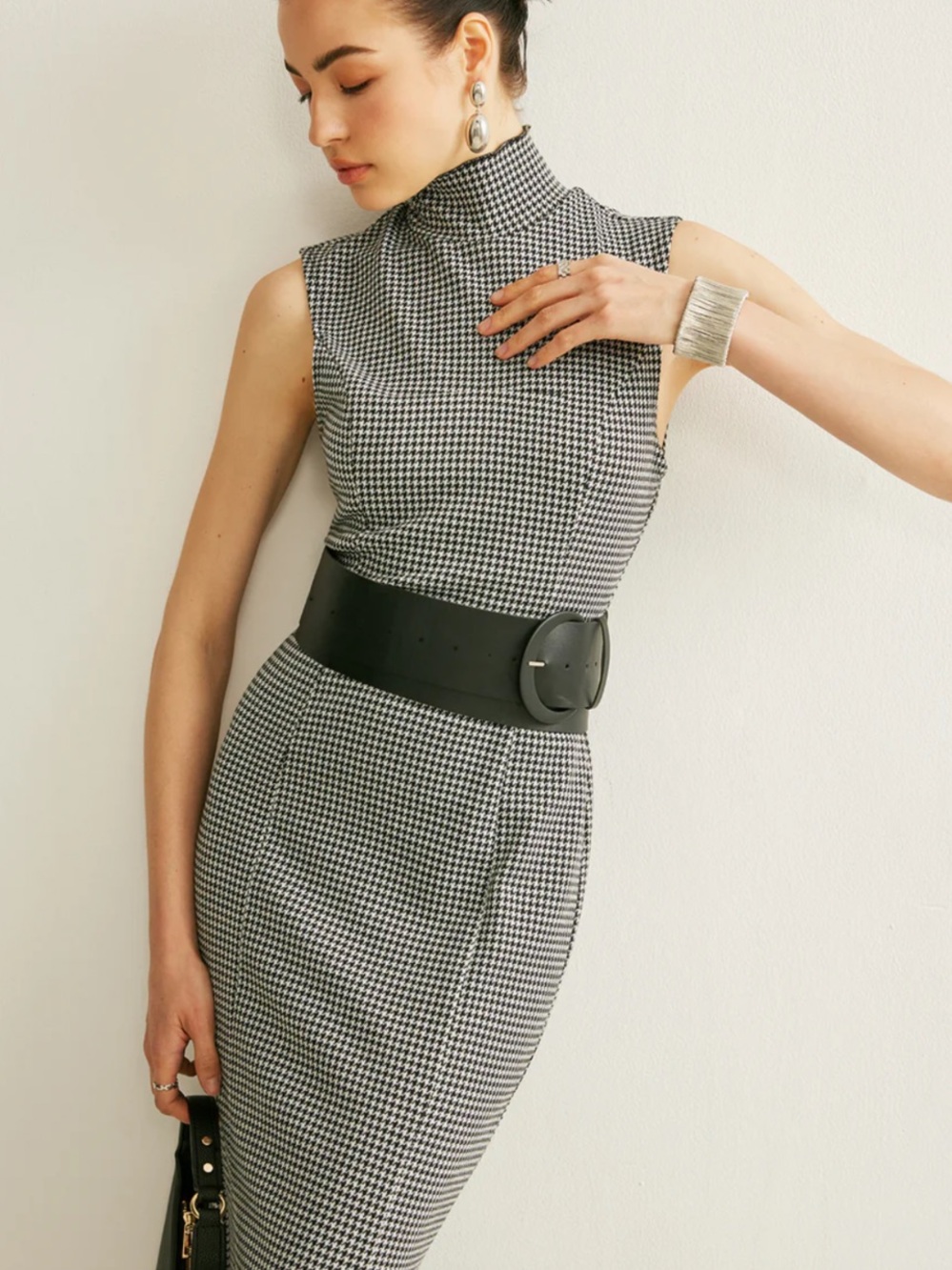 COMMENSE Belted Plaid Sleeveless Dress | S - Picture 6 of 9